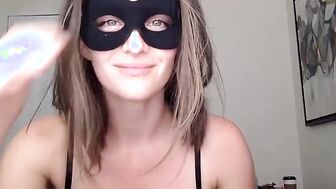 Batman Cosplayer Fucking Cat Woman...