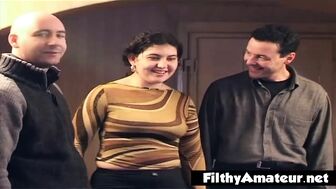 A gang bang as a gift for the divorced milf
